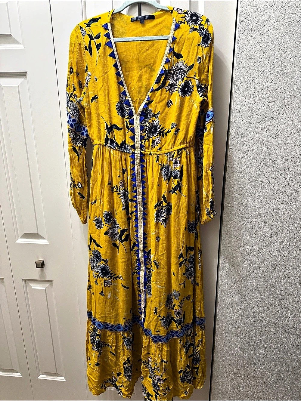 America & Beyond Woman’s Floral Maxi Fall Dress in Yellow & Blue Like New Size L